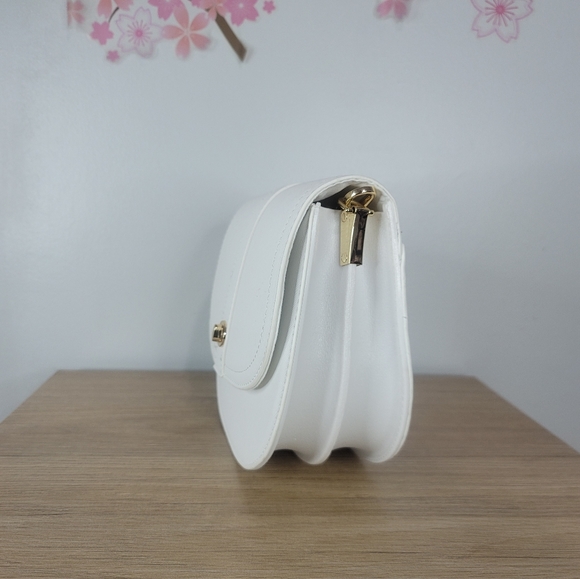 White saddle bag, small bag, thick strap - Picture 3 of 5